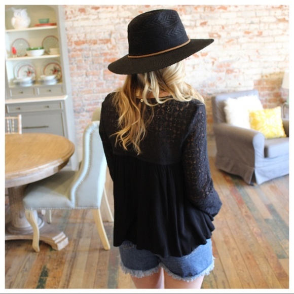 LAST ONE! Black Lace Tunic - Picture 3 of 3